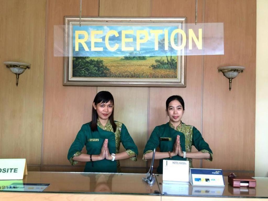 Hotel Kaisar Tarakan Extérieur photo